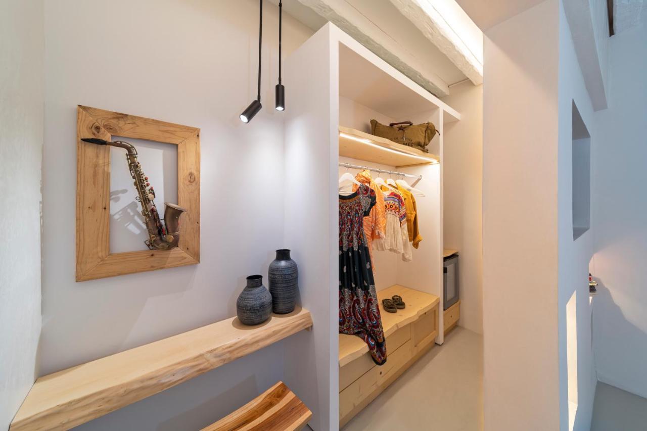 F Fine - Adults Only Hotell 3*