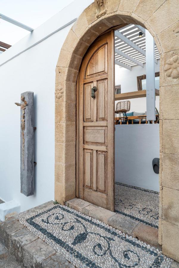 F Fine - Adults Only Lindos (Rhodes)